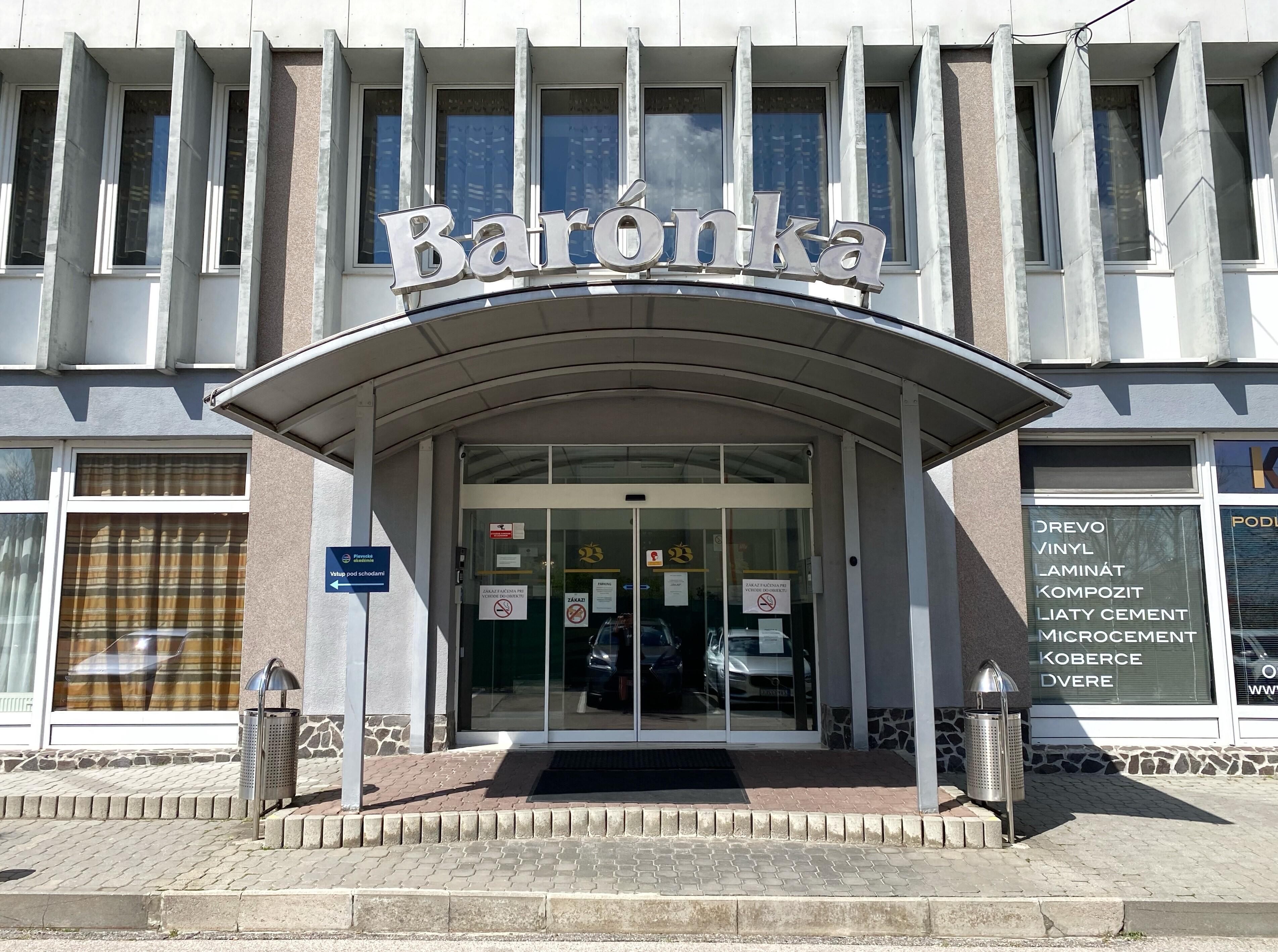 Hotel Baronka Bratislava Luaran gambar